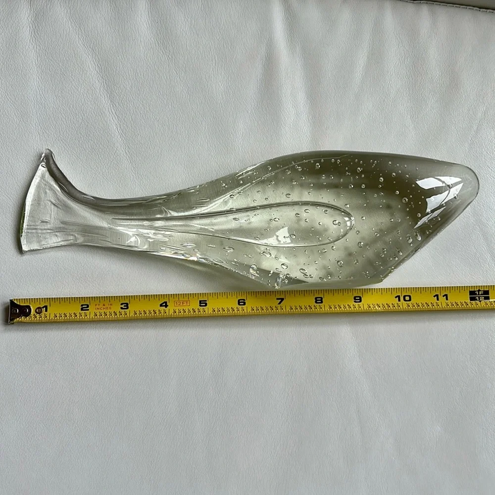 Bubble Clear Glass Fish Paperweight / Decor Art